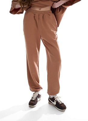 Джоггеры Мускат (петля трёхнитка) Джоггеры Мускат (петля трёхнитка)