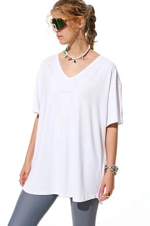 Футболка V Уайт 